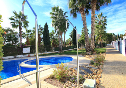 Reventa · Apartment · Villamartin