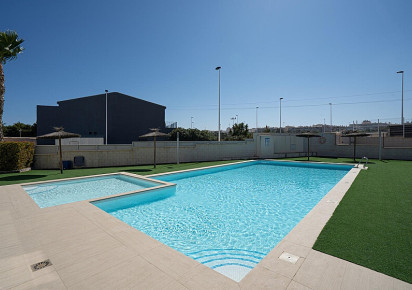 Reventa · Bungalow · Torrevieja · Carrefour area