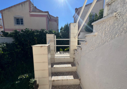 Reventa · Casa · Torrevieja · Los balcones