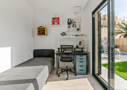 Reventa · Chalet · Orihuela Costa · La Zenia