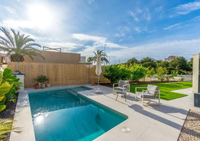Reventa · Chalet · Orihuela Costa · La Zenia