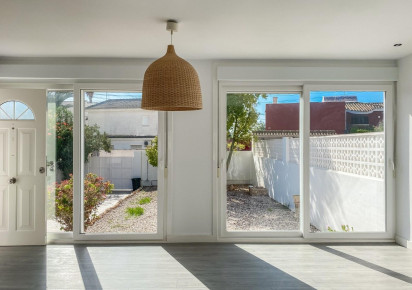 Reventa · Chalet · Torrevieja · AGUAS NUEVAS