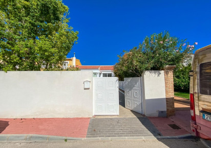 Reventa · Chalet · Torrevieja · AGUAS NUEVAS