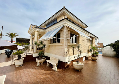 Reventa · Chalet · Torrevieja · La mata