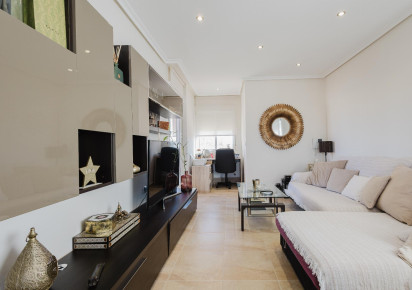 Reventa · Chalet · Torrevieja · LA SIESTA