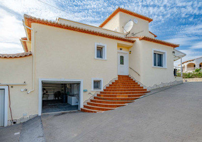 Reventa · detached house · Costeres