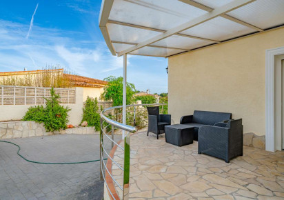 Reventa · detached house · Costeres