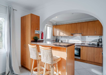 Reventa · detached house · Costeres