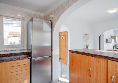 Reventa · detached house · Costeres