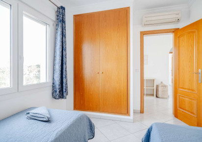 Reventa · detached house · Costeres