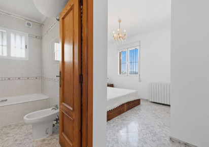 Reventa · detached house · Oltamar