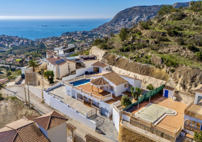 Reventa · detached house · Oltamar