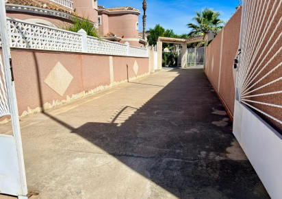 Reventa · Detached House / Villa · El Chaparral