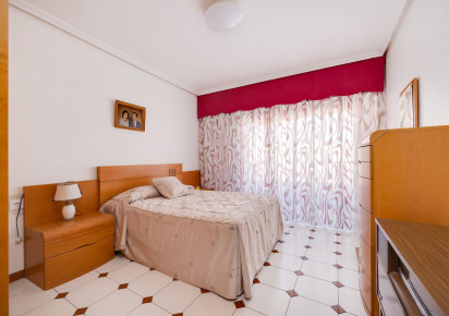 Reventa · Flat · Torrevieja · Habaneras