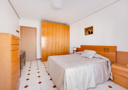 Reventa · Flat · Torrevieja · Habaneras