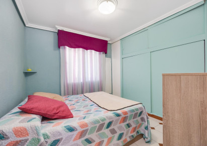 Reventa · Flat · Torrevieja · Habaneras