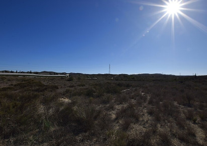 Reventa · Land · San Miguel de Salinas