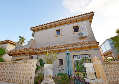 Reventa · Semidetached villa · Torrevieja · Calas - norte ciudad