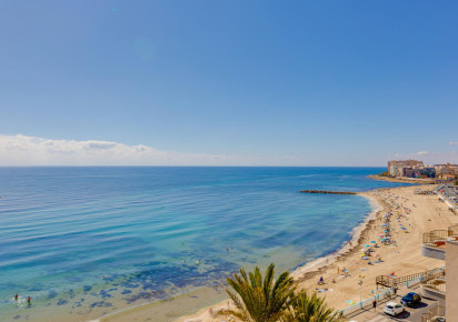 Reventa · terraced house · Torrevieja · Los Ángeles