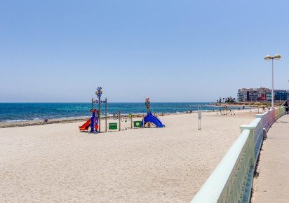 Reventa · terraced house · Torrevieja · Los Ángeles