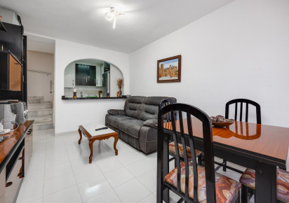 Reventa · terraced house · Torrevieja · Los balcones