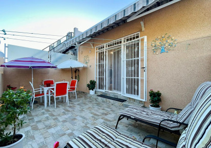 Reventa · Townhouse · Torrevieja · Urbanización San Luis