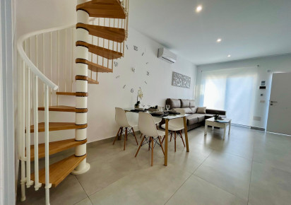 Reventa · Townhouse · Torrevieja · Urbanización San Luis