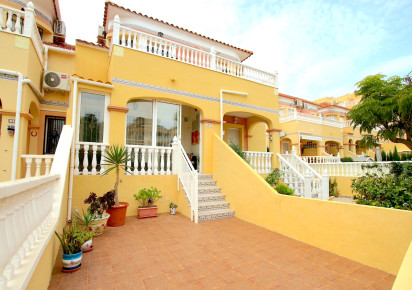 Reventa · Townhouse · Villamartin - Las Filipinas