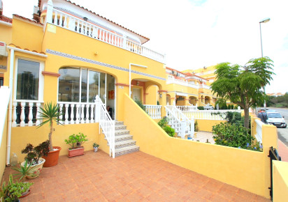 Reventa · Townhouse · Villamartin - Las Filipinas