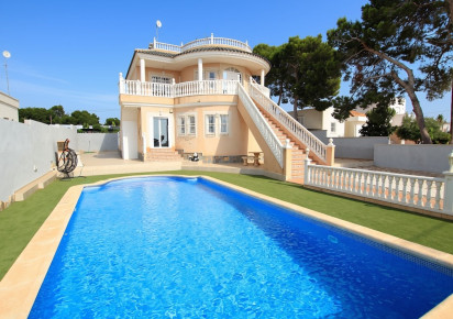 Reventa · Villa · Campoamor