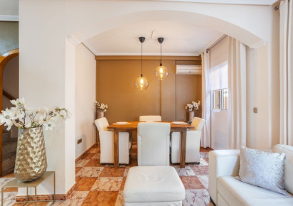 Reventa · Villa · Orihuela Costa · La Regia