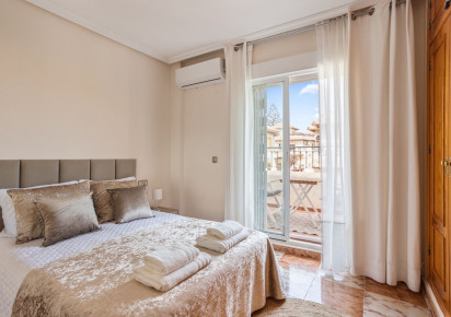 Reventa · Villa · Orihuela Costa · La Regia