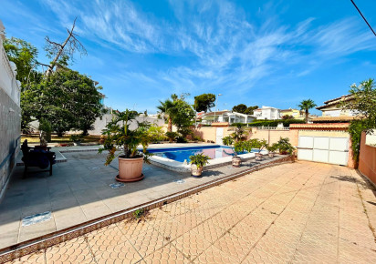 Reventa · - VILLA · Orihuela · Los Balcones