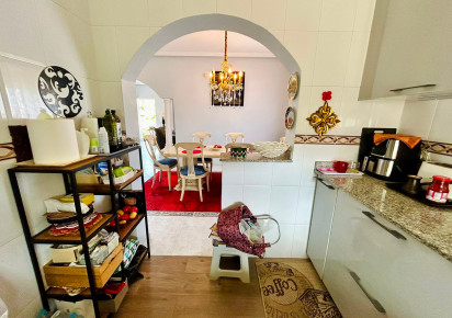 Reventa · - VILLA · Orihuela · Los Balcones