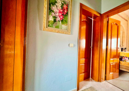 Reventa · - VILLA · Orihuela · Los Balcones