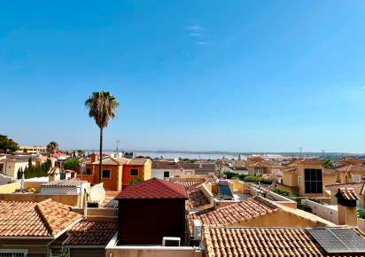 Reventa · - VILLA · Orihuela · Los Balcones