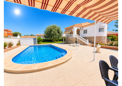 Reventa · Villa · Torrevieja · LA SIESTA