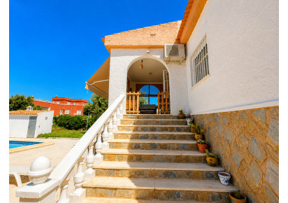 Reventa · Villa · Torrevieja · LA SIESTA