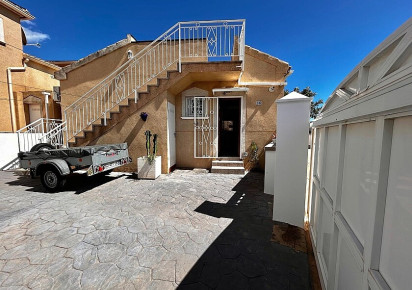 Reventa · Villa · Torrevieja · Los Altos