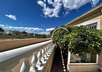 Reventa · Villa · Torrevieja · Los Altos