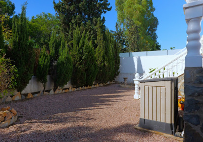 Reventa · Villa · Torrevieja · Urbanización San Luis