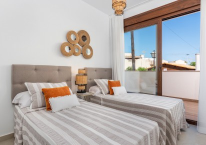 Rynek pierwotny · APARTAMENTO · Torrevieja · Los balcones