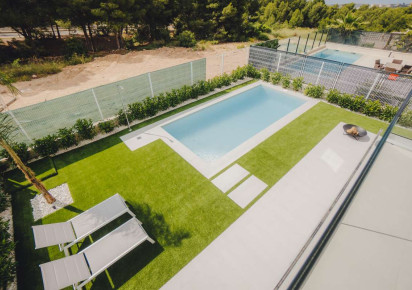 Rynek pierwotny · detached house · Finestrat