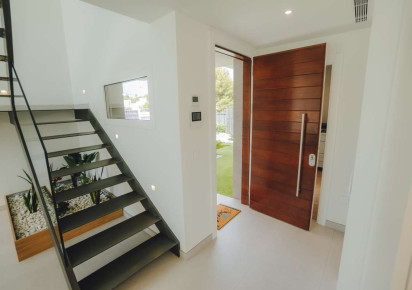 Rynek pierwotny · detached house · Finestrat