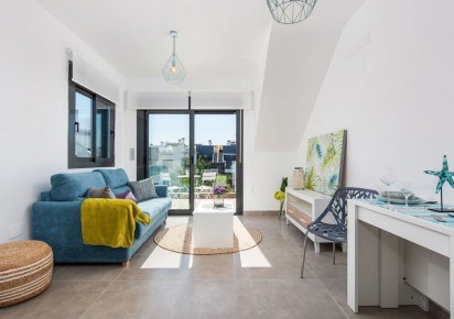 Rynek pierwotny · Studios · Pilar de la Horadada · PILAR DE LA HORADADA