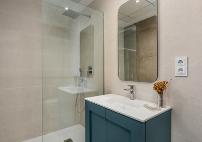 Rynek pierwotny · Villa · Dolores Town