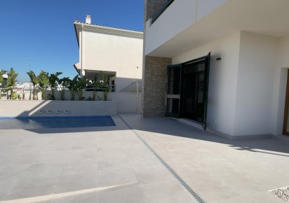 Rynek pierwotny · Villas · Daya Nueva