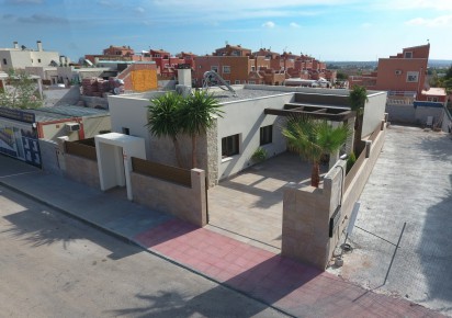 Rynek pierwotny · Villas · Los Montesinos - La Herrada