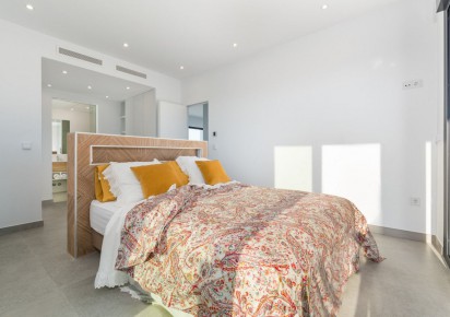 Rynek pierwotny · Villas · Rojales