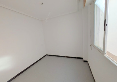 Rynek wtórny · 1. Apartment / flat · Torrevieja · Playa de los locos